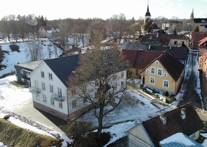 Castle Hills Apartment